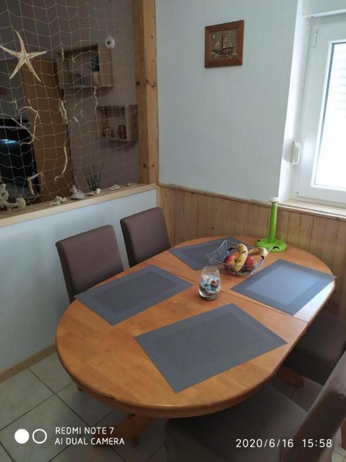 Apartman Ena Водице Екстер'єр фото