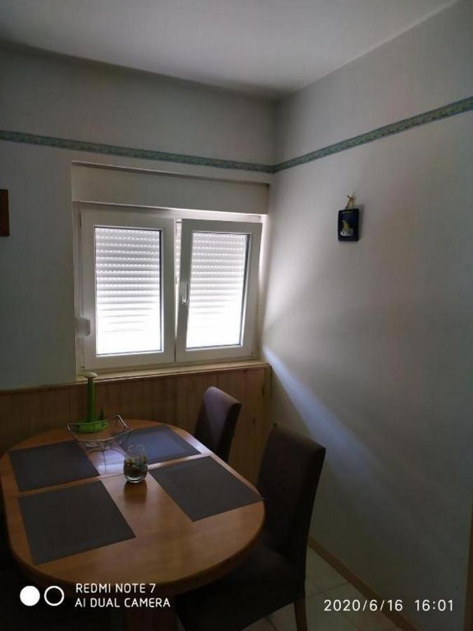 Apartman Ena Водице Екстер'єр фото